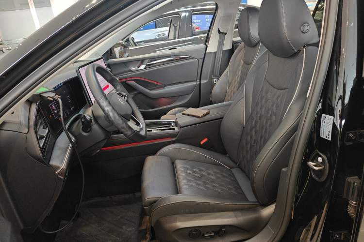 Used Volkswagen Magotan 2024 380TSI DSG Prestige Edition DaMai Package Left Front Seat