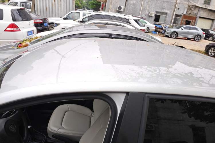 Used Volkswagen Santana 2013 1.6L Automatic Fashion Edition