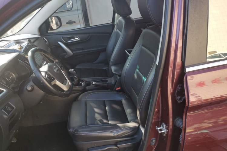 Used SWM X7 2016 1.8L Manual Luxury Edition 7 Seats
