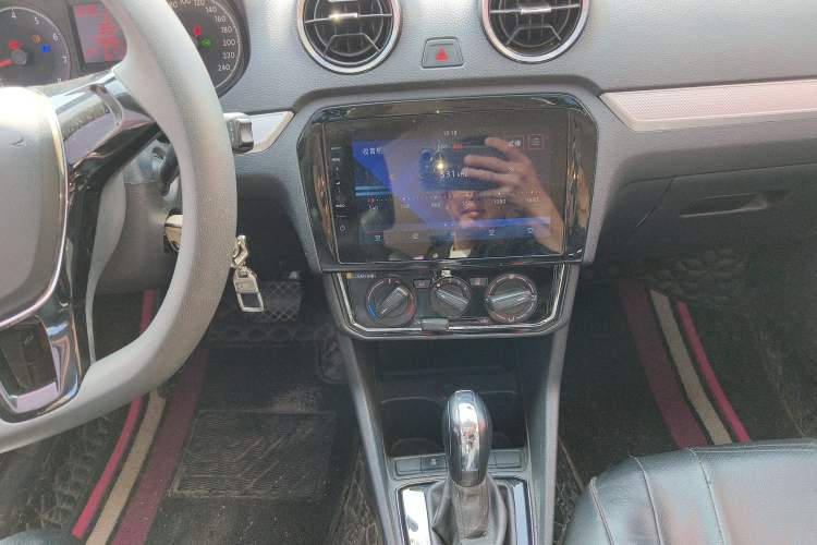 Used Jetta VA3 2019 1.5L Automatic Enjoyment Edition Gear Lever