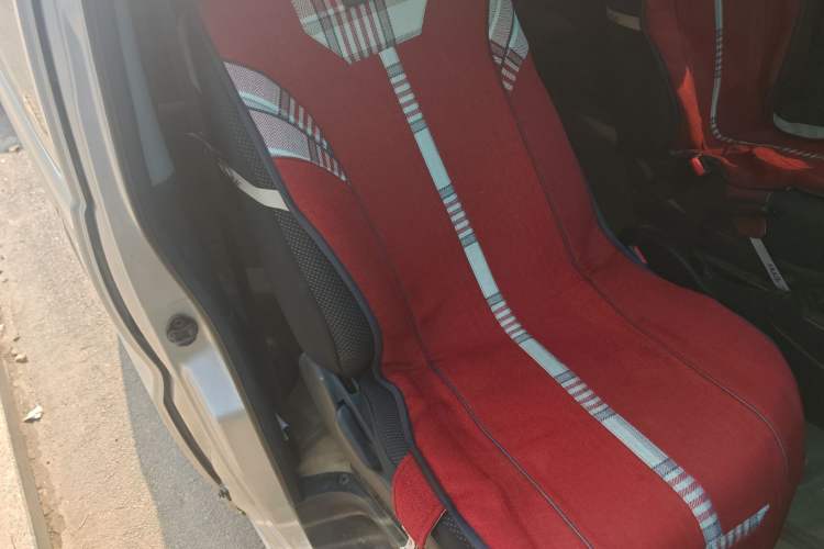 Used JAC Refine 2012 2.0L Timeless Edition HFC4GA3
