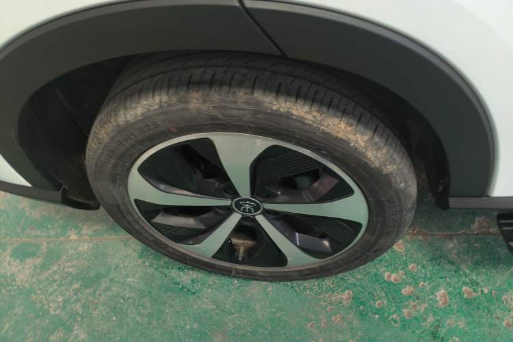 Used BYD Song PLUS New Energy 2021 DM-i 110KM Flagship PLUS Right Rear Wheel Hub