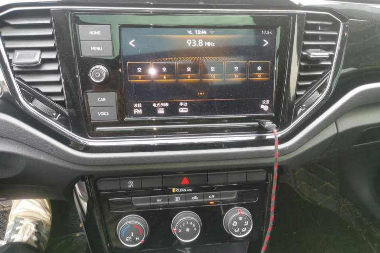 Used Volkswagen T-ROC 2019 280TSI DSG Two-Wheel Drive Comfort Version China VI Standard Audio And AC Panel