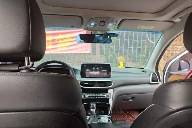 Used Hyundai Tucson 2020 280TGDi Two-Wheel-Drive GLS Fashion Edition China VI Standard