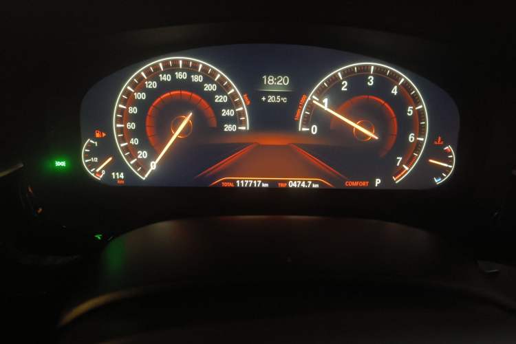 Used BMW 5 Series 2019 Facelifted 530Li Leading Edition M Sport Package Odometer Close Up