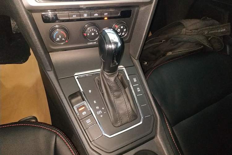 Used Volkswagen Lamando 2019 230TSI DSG Fashion Edition China V Standard