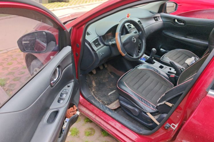 Used Nissan Tiida 2014 1.6L Manual Comfort Model
