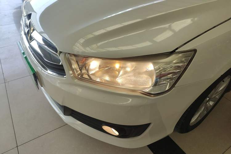 Used Citroen C-Quatre 2013 Sedan 1.6L Manual - Prestige Model Left Front Headlight