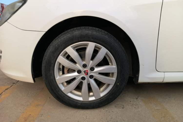 Used Roewe 350 2015 1.5L Manual Luxury Sunroof Edition
