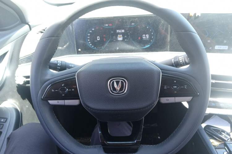 Used CHANGAN Eado 2022 PLUS Blue Whale NE 1.4T GDI DCT Prestige Edition
