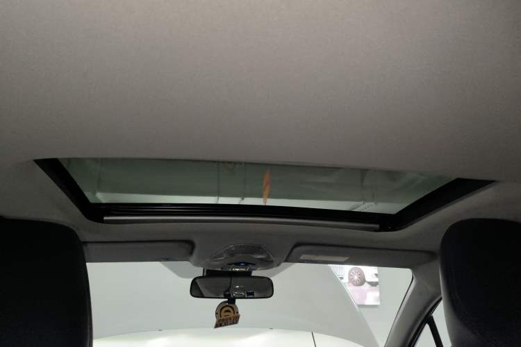 Used Toyota IZOA 2023 2.0L Enjoy Edition Headliner