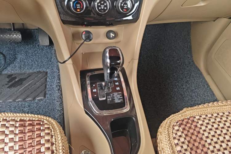 Used Baojun 730 2016 1.8L iAMT Comfort Version 7 Seats