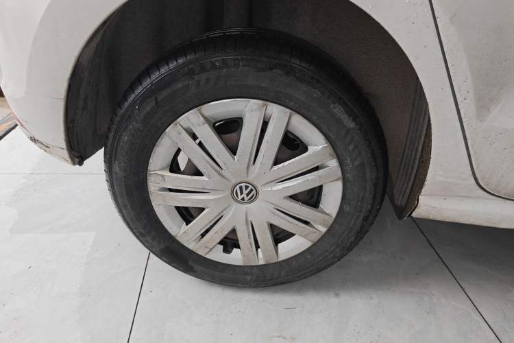 Used Volkswagen Polo 2016 1.4L Automatic Trendy Model Right Rear Wheel Hub