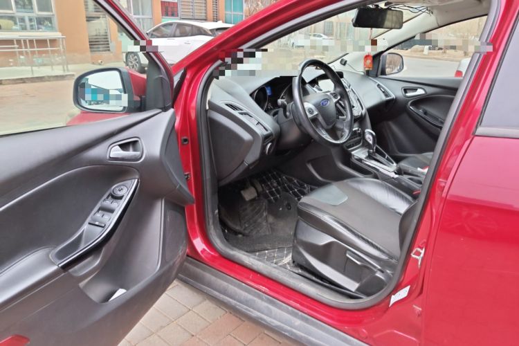 Used Ford Focus 2012 Hatchback 1.6L Automatic Fashion Edition
