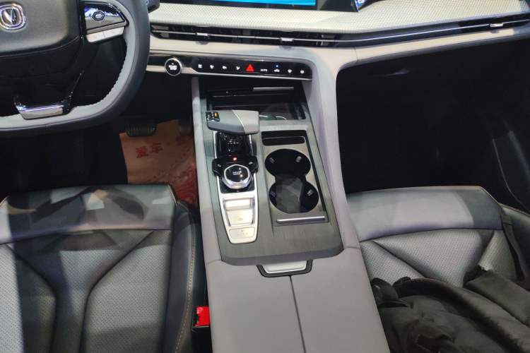 Used CHANGAN CS75 PLUS 2022 2nd Generation 1.5T Automatic Prestige Version
