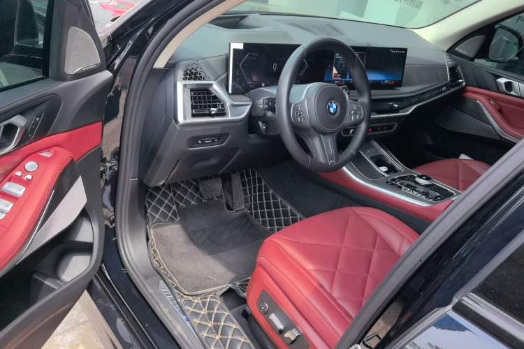 Used BMW X5 2023 xDrive 30Li Luxury M Sport Night Edition Package
