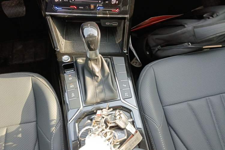 Used Volkswagen Passat 2025 Outstanding Model 380TSI Starry Dragon Glorious Edition