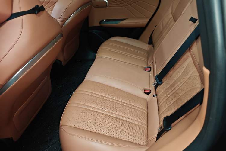 Used Deepal S07 2024 215Max Qiankun Intelligent Driving ADS SE Range-Extended Version
