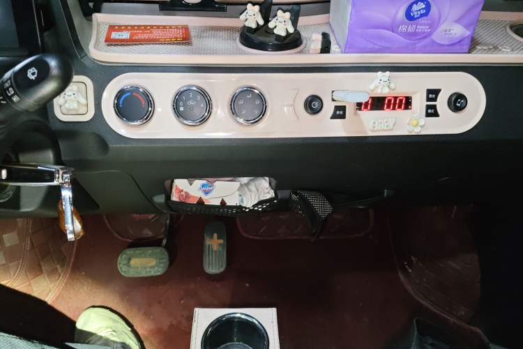 Used Wuling Hongguang MINIEV 2022 Easy Version Lithium Iron Phosphate
