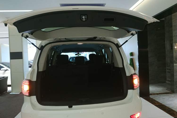 Used Nissan Patrol 2018 4.0L Automatic 7-Seater Middle East Version