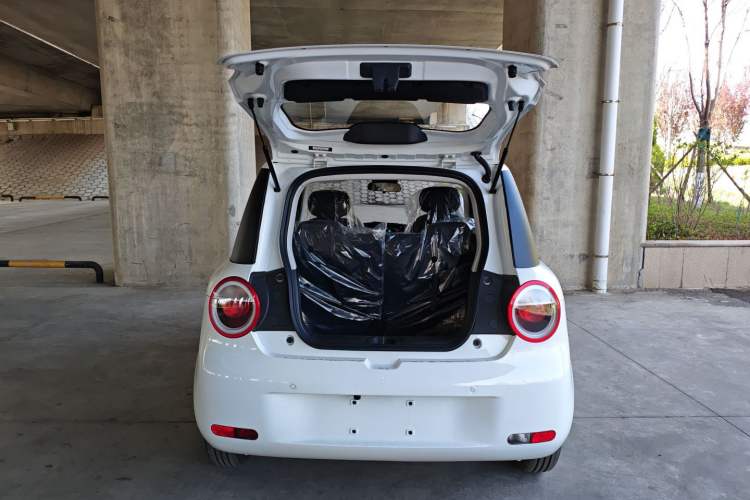 Used CHANGAN NEVO Lumin 2026 Model Treasure Edition 205km Beloved Beige Guoxuan