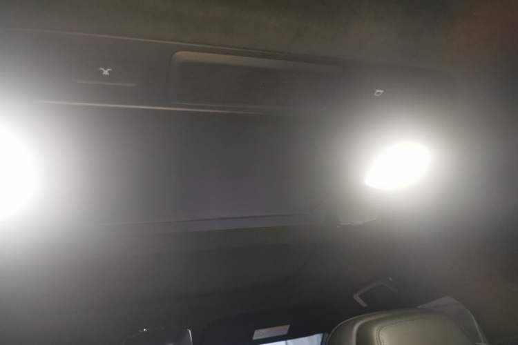 Used Zeekr 009 2024 Six-Seat Executive Version 4WD 108 kWh
