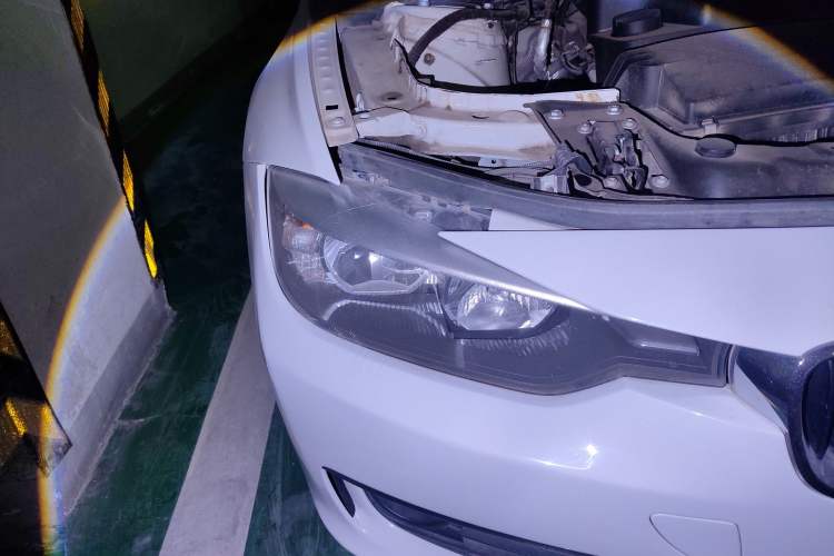 Used BMW 3 Series 2014 320i Active Edition
