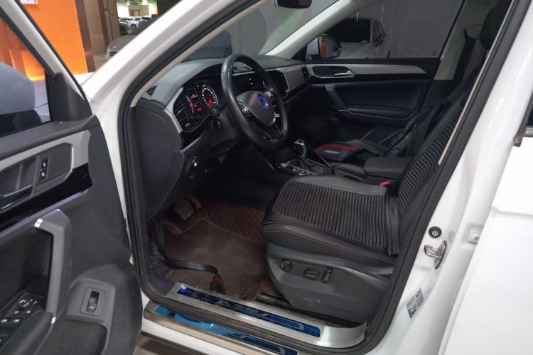 Used Volkswagen Tayron 2022 280TSI Two-Wheel Drive Luxury Smart Connectivity Version
