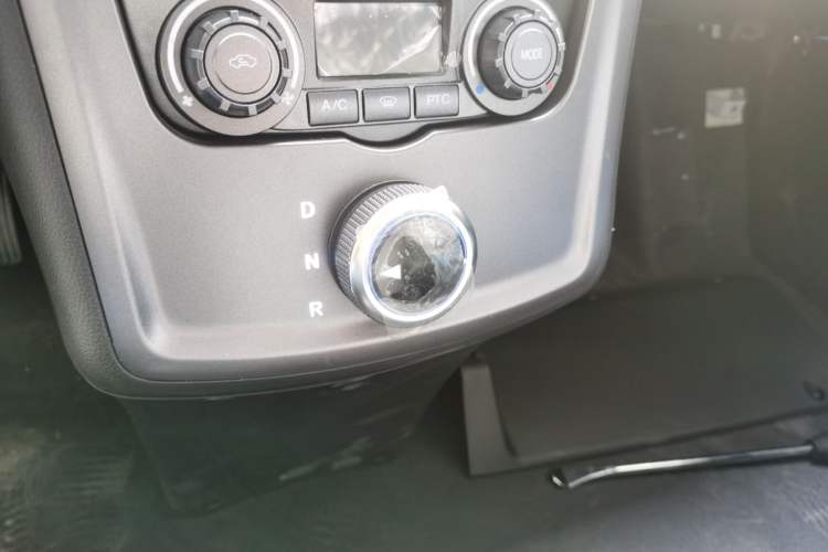 Used Foton Qianduoduo 2024 Facelifted Van-Type Cargo Vehicle Flat Roof 2 Seats Evey Lithium Energy 41.86 kWh
