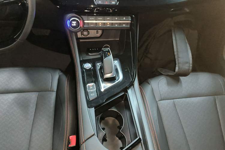 Used Dongfeng Aeolus AX7 2023 Mach Edition 1.5T DCT DF31
