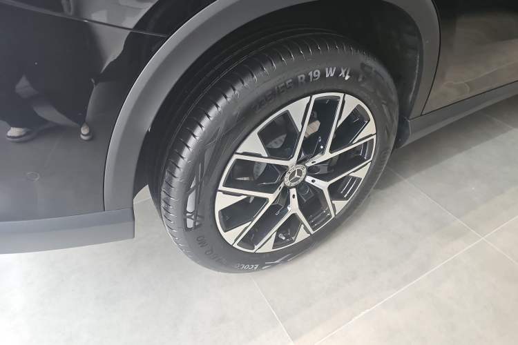 Used Mercedes-Benz GLC 2026 GLC 260 L 4MATIC Classic Edition Right Rear Wheel Hub