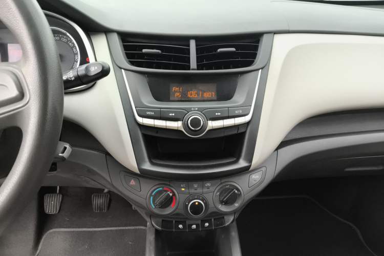 Used Chevrolet Sail 2015 Sail 3 1.3L Manual Ideal Edition