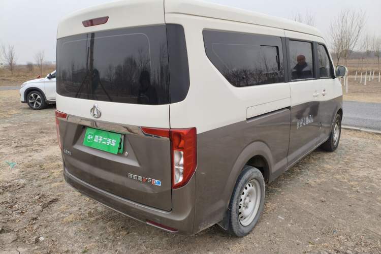 Used CHANGAN KUAYUE Xing V5 EV 2021 Luxury 7-Seater Passenger Van with Lingdian System Rear Right 45 Deg