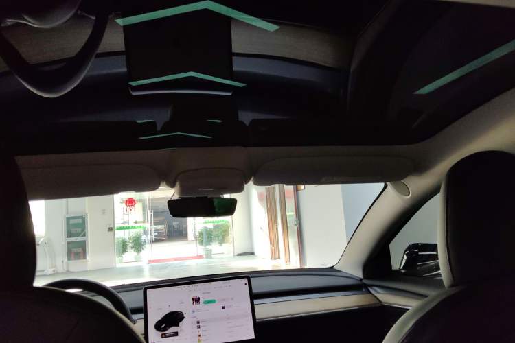 Used Tesla Model 3 2022 Performance High-Performance All-Wheel-Drive Version
