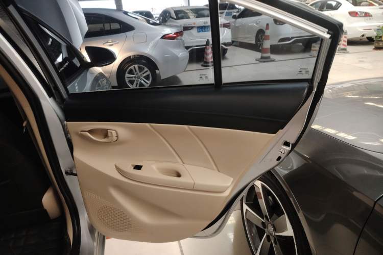 Used Toyota YARiS L Zhi Xiang 2017 1.5E CVT Dynamic Edition
