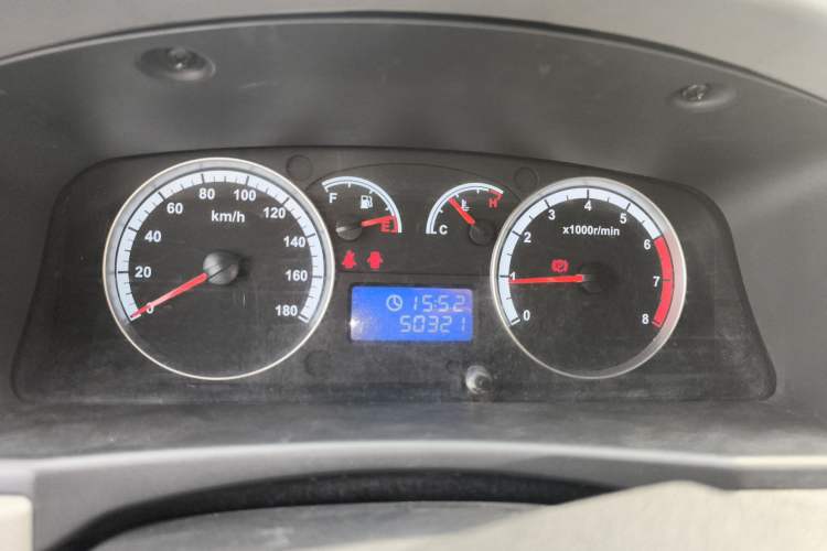 Used Foton Scenic G7 2022 2.4L Gasoline Commercial Version Short Wheelbase High-Roof Van 2 Seats Model 4K22D4M Instrument Cluster