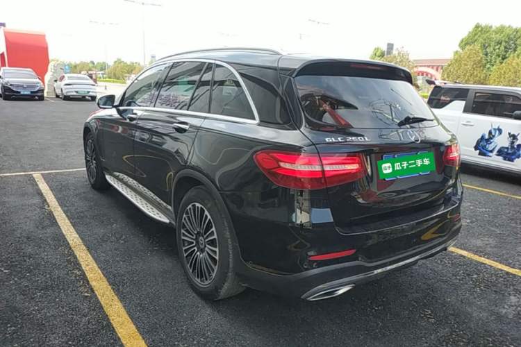 Used Mercedes-Benz GLC 2019 GLC 260 L 4MATIC Dynamic Model
