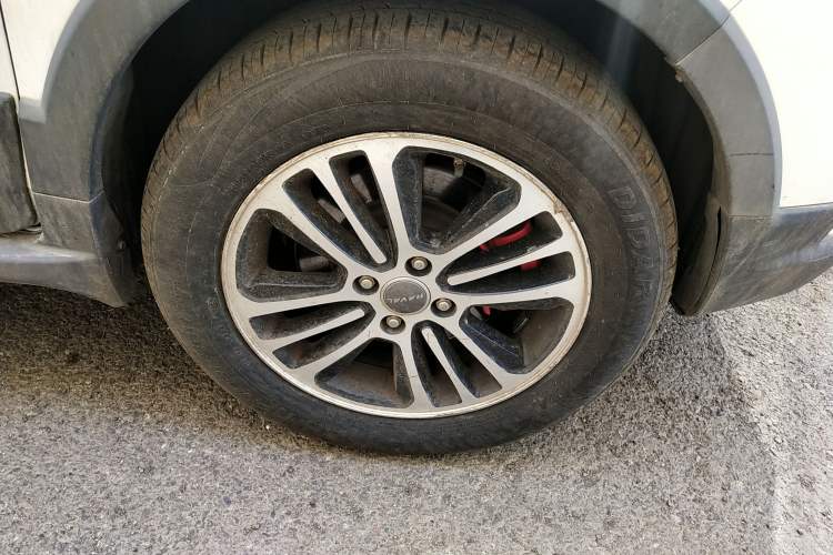 Used Haval H1 2015 1.5L AMT Luxury Model Right Front Wheel Hub