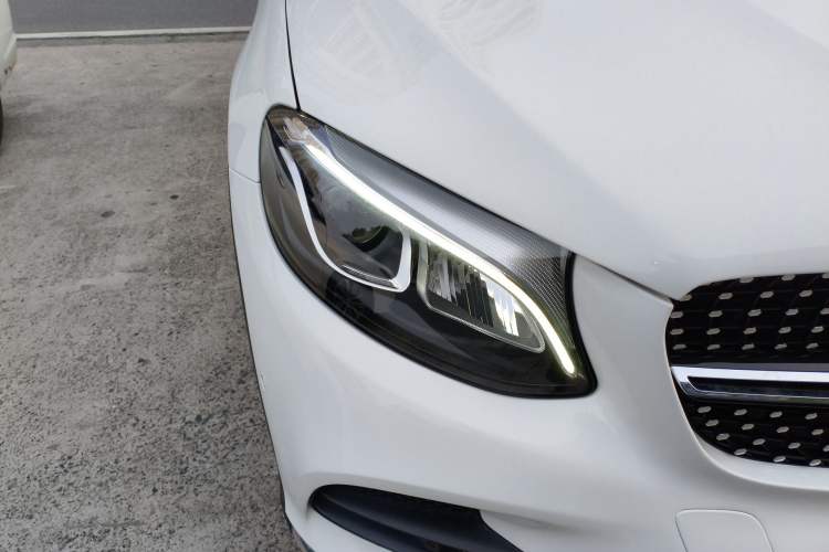 Used Mercedes-Benz GLC 2018 GLC 200 4MATIC Right Front Headlight