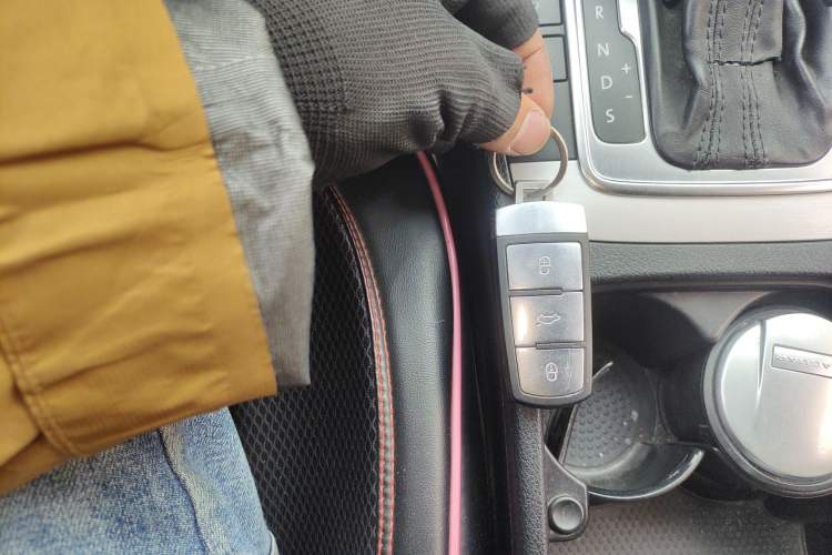 Used Volkswagen Magotan 2013 1.8TSI Premier Model Vehicle Key