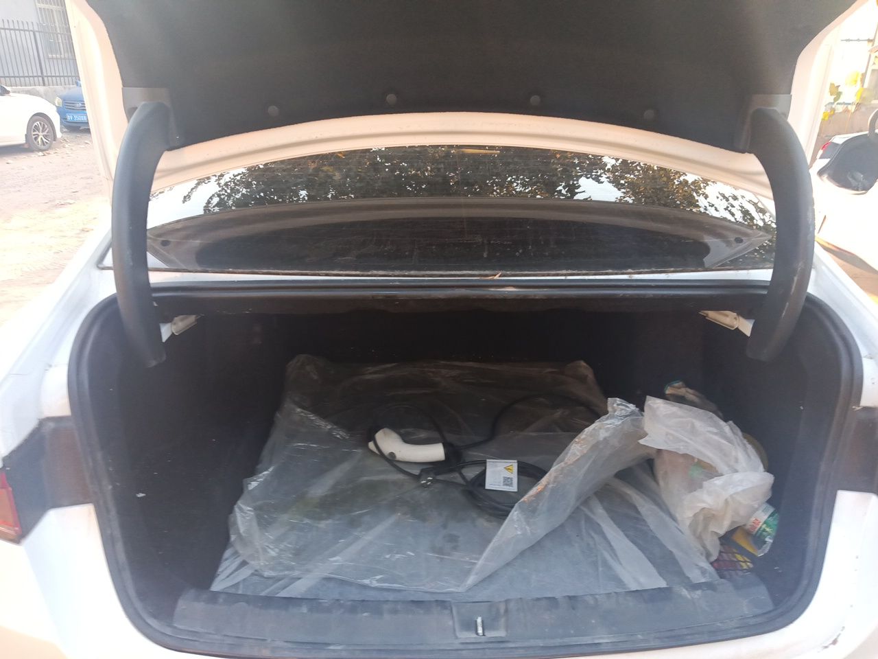 BYD Qin PLUS 2024 HONOR Edition DM-i 55KM Leading Model — снимка 19