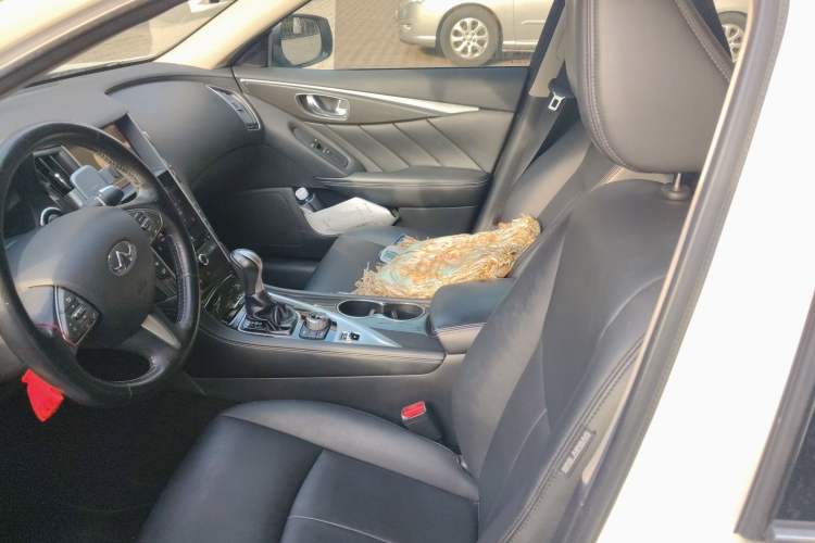 Used Infiniti Q50L 2016 2.0T Comfort Edition Left Front Seat