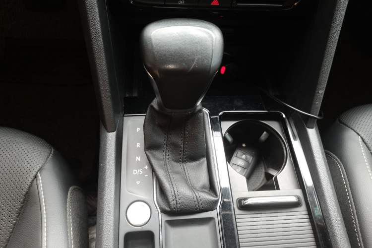 Used Volkswagen Teramont 2020 330TSI Two-Wheel-Drive Luxury Edition China VI Standard