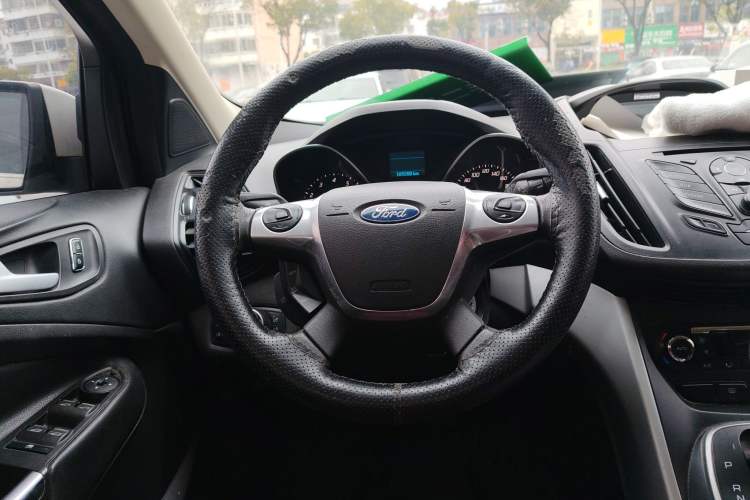 Used Ford Kuga 2015 1.5L GTDi Two-Wheel Drive Fashion Edition
