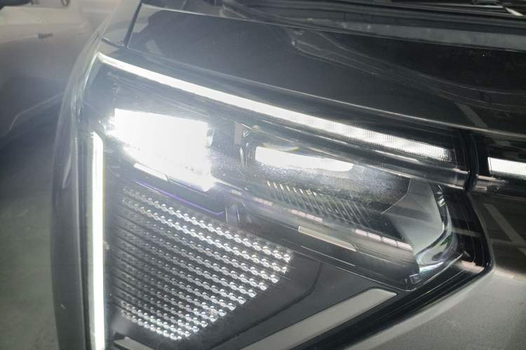 Used HiPhi Y 2023 560 km Elite Version