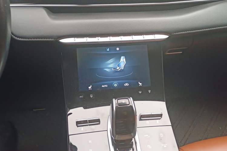 Used Chery Tiggo 8 PLUS 2021 290TGDI DCT Luxury Edition
