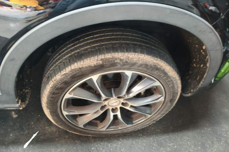 Used Zotye T500 2018 1.5T Automatic Smart Connected Prestige Model
