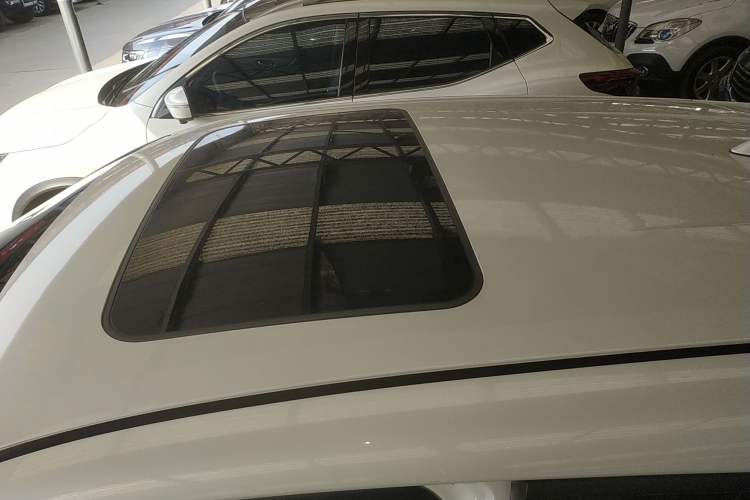 Used Toyota C-HR 2020 2.0L Leading Edition Roof