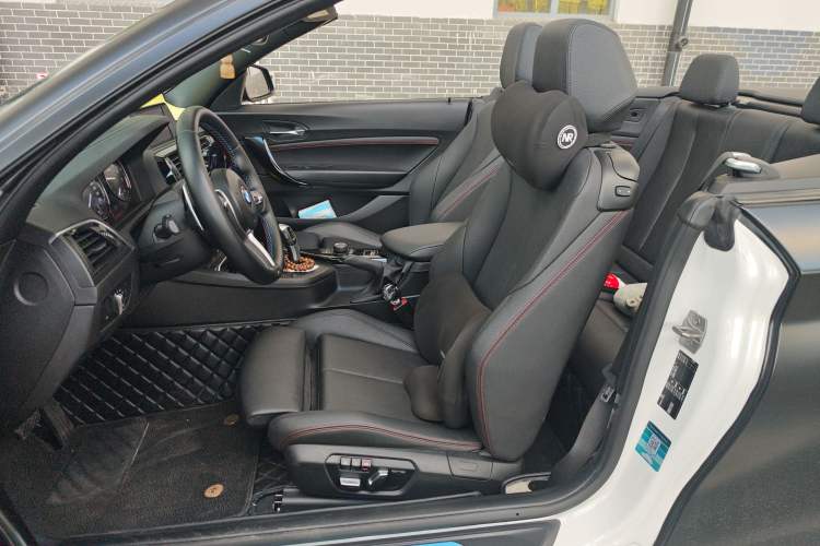 Used BMW 2 Series 2019 225i Convertible Coupe Sports Design Package Left Front Seat