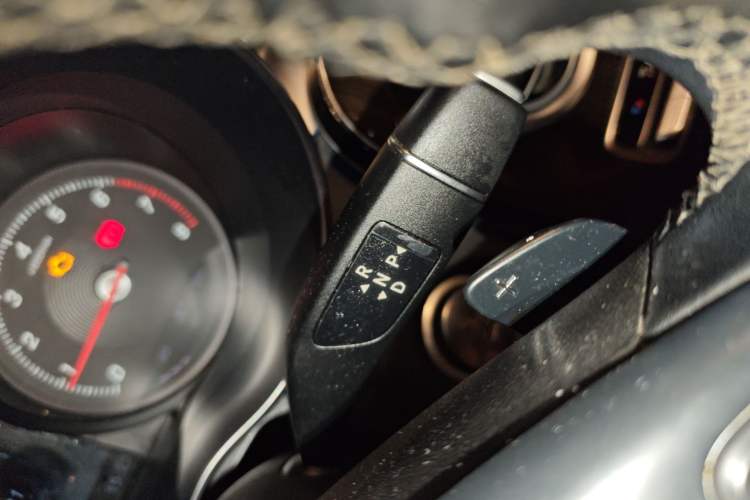 Used Mercedes-Benz GLC 2019 GLC 260 4MATIC Luxury Model